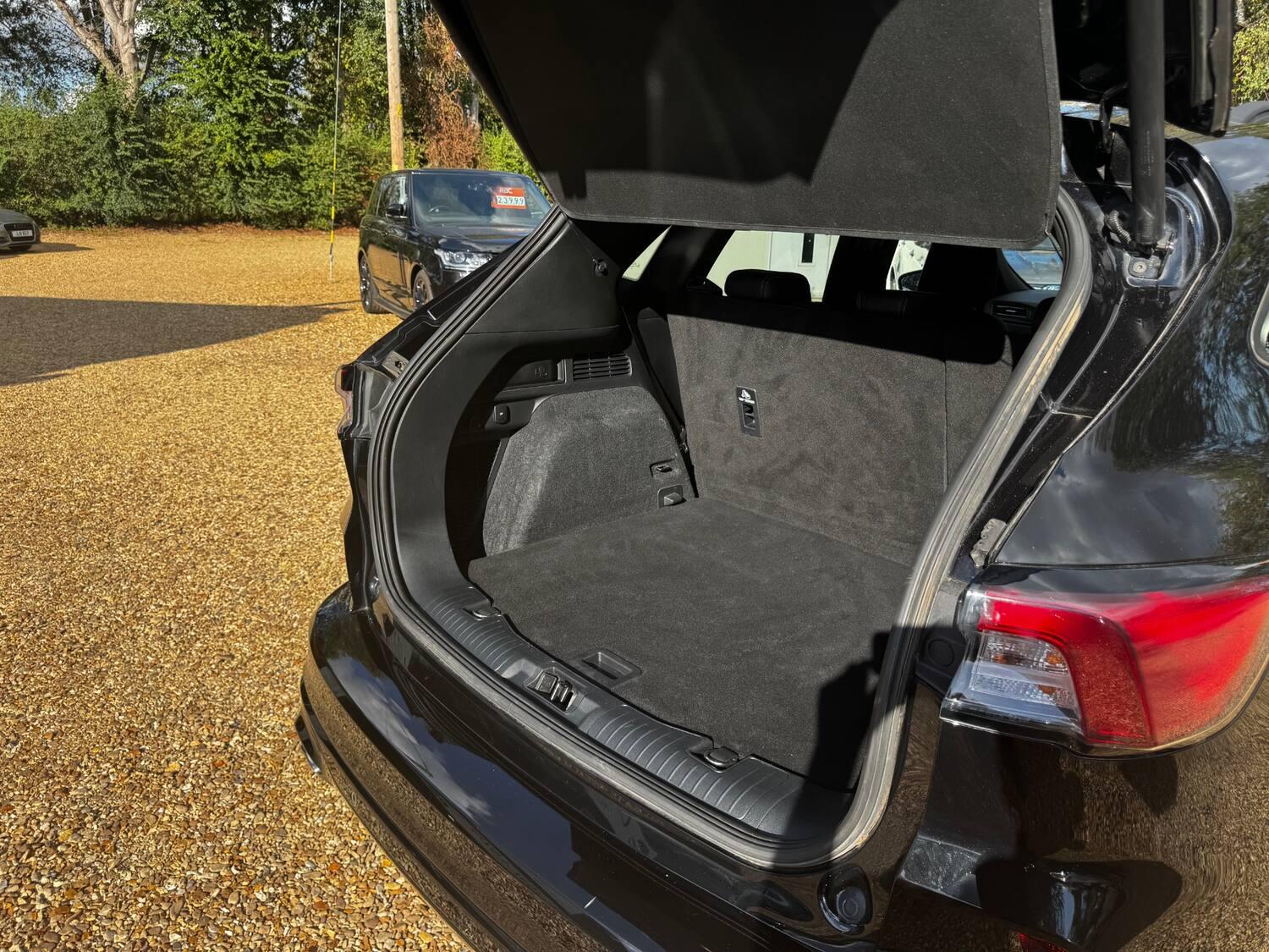 Ford Kuga view 17