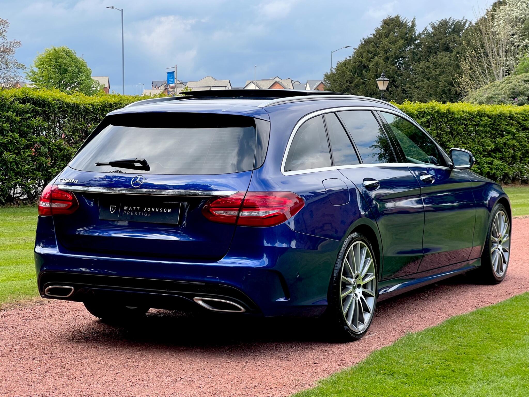 Mercedes-Benz C-Class view 6