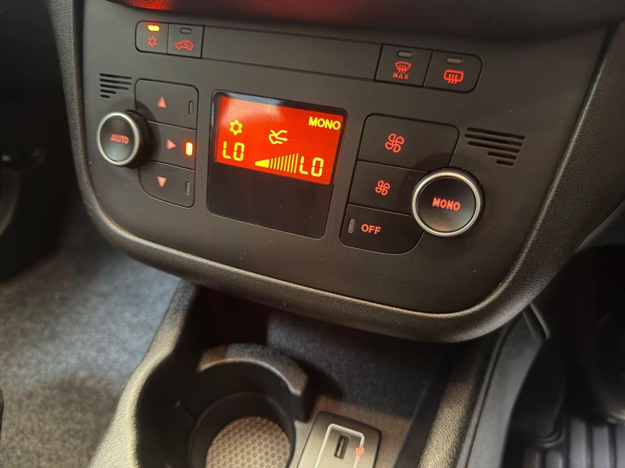 Fiat Punto view 24