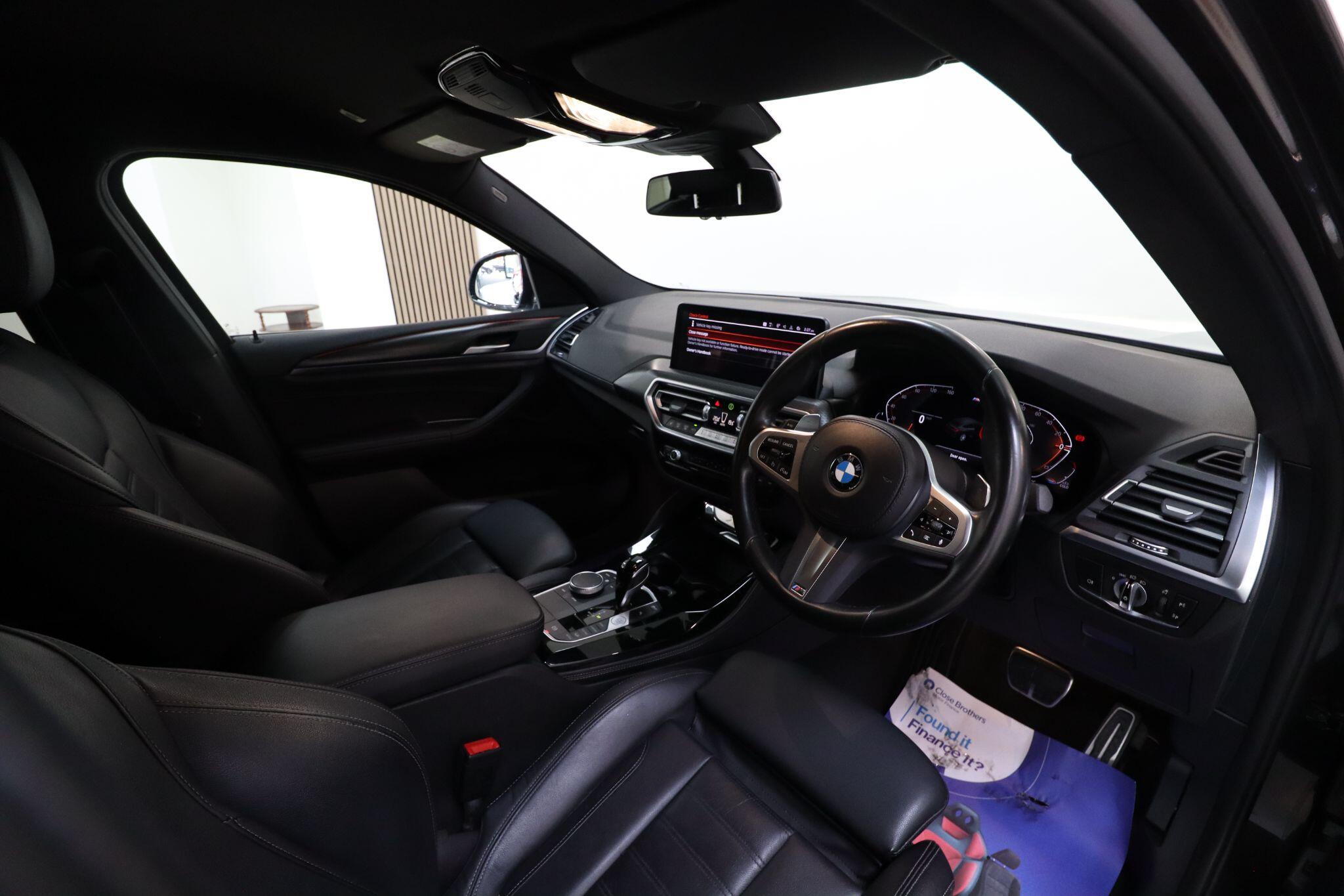BMW X4 view 17