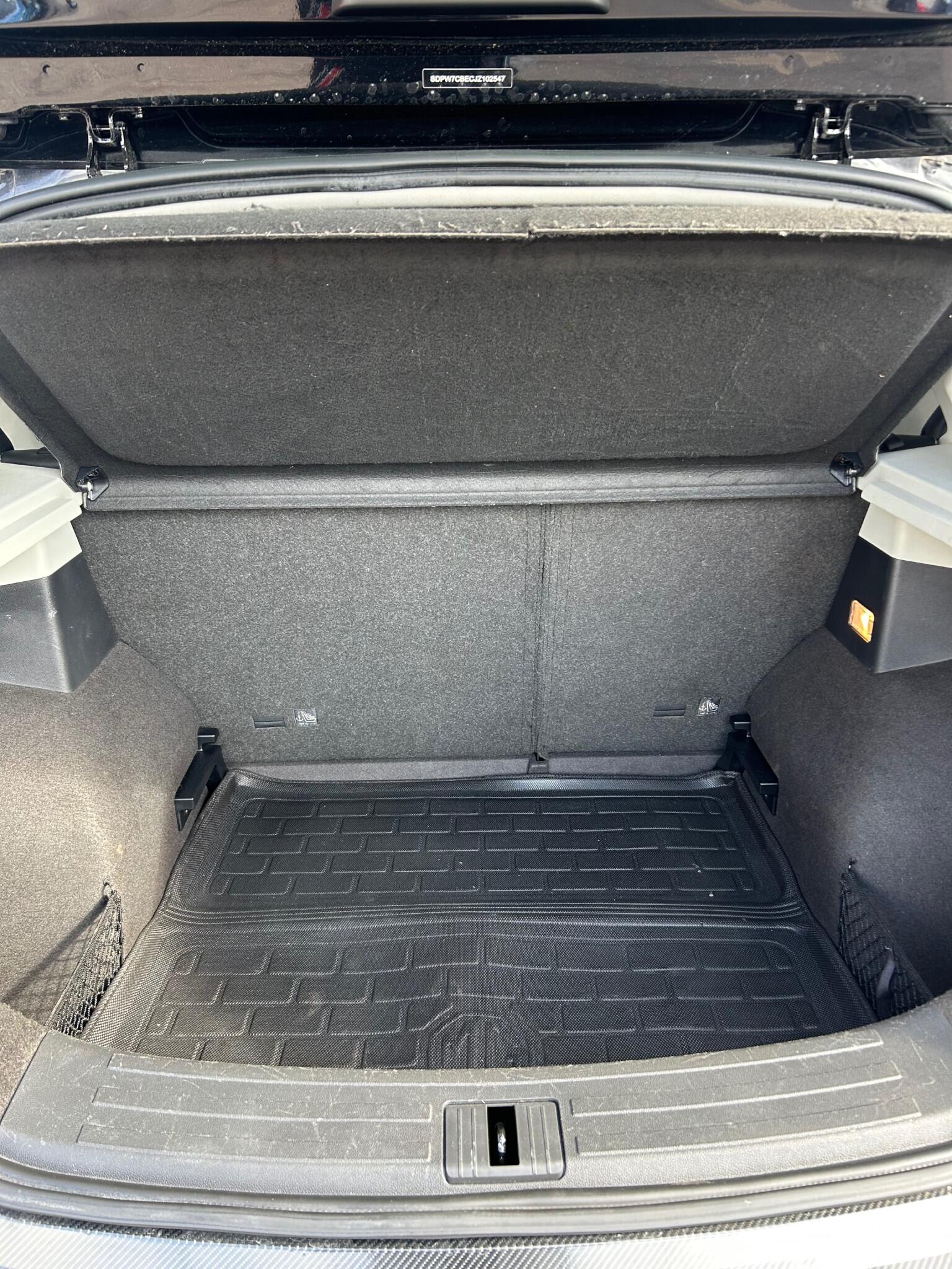 MG ZS view 12