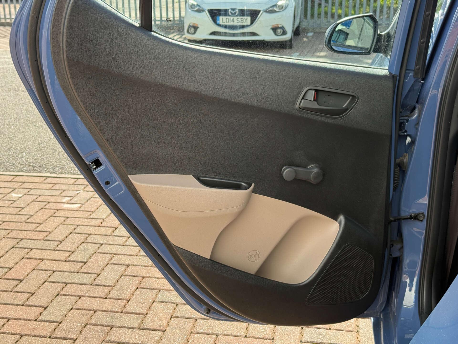 Hyundai I10 view 33
