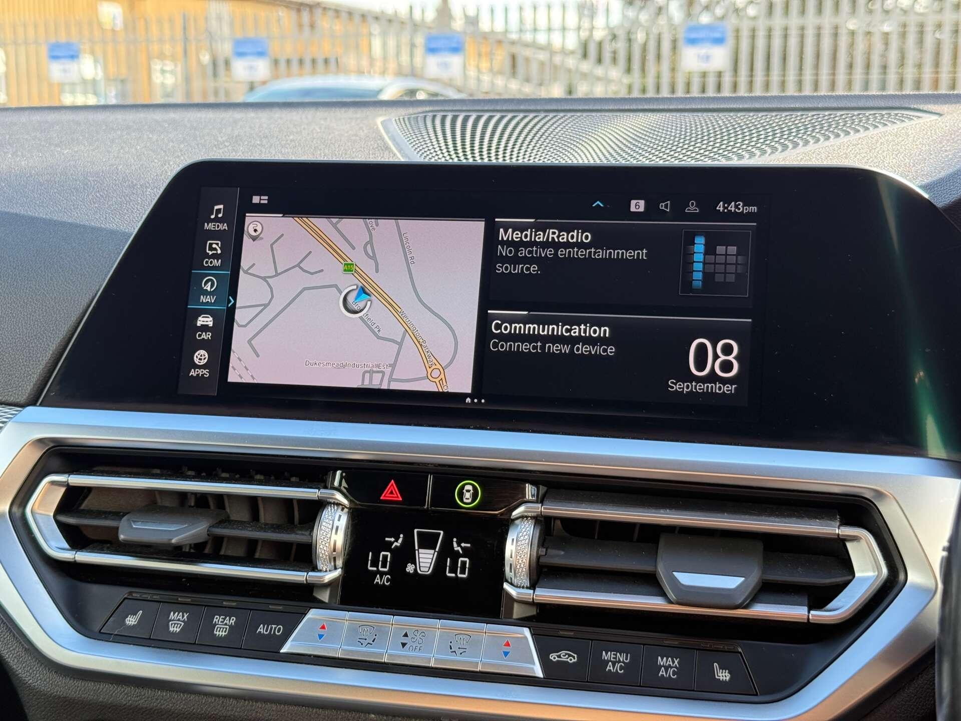 BMW 3 Series view 67