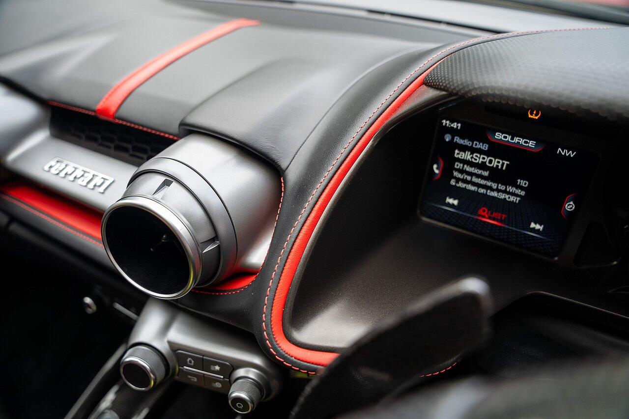 Ferrari 812 view 73
