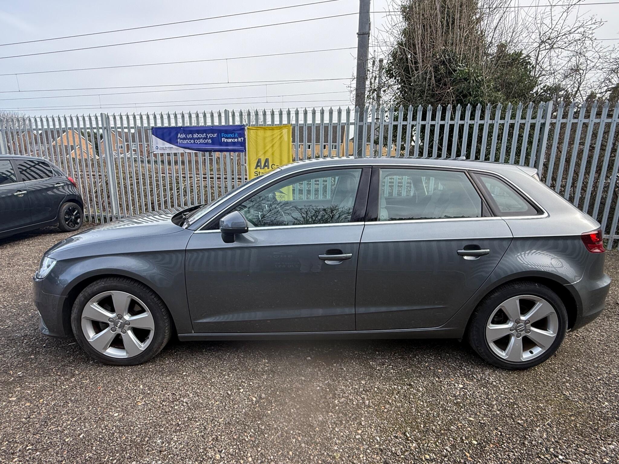 2013 Audi A3 image 3