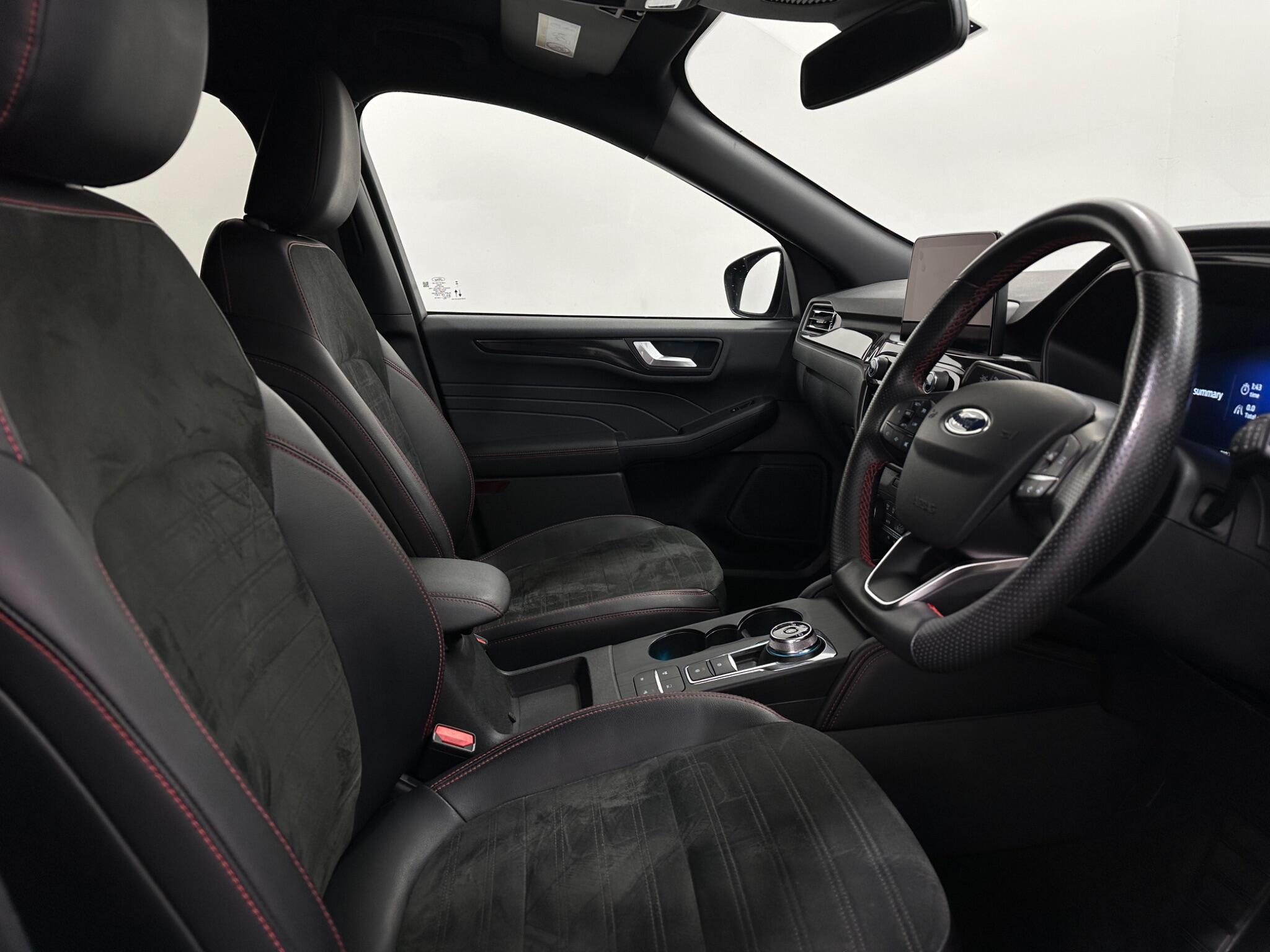 Ford Kuga view 32