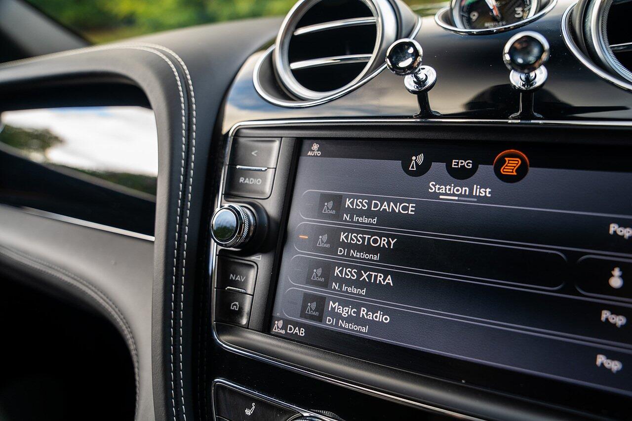 Bentley Bentayga view 81