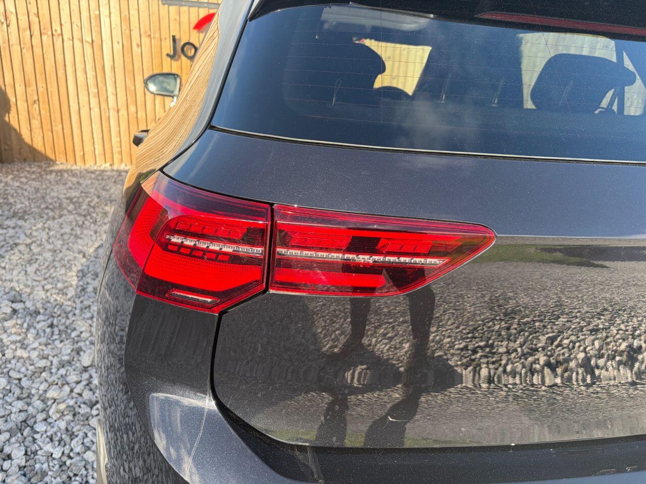 Volkswagen Golf view 11