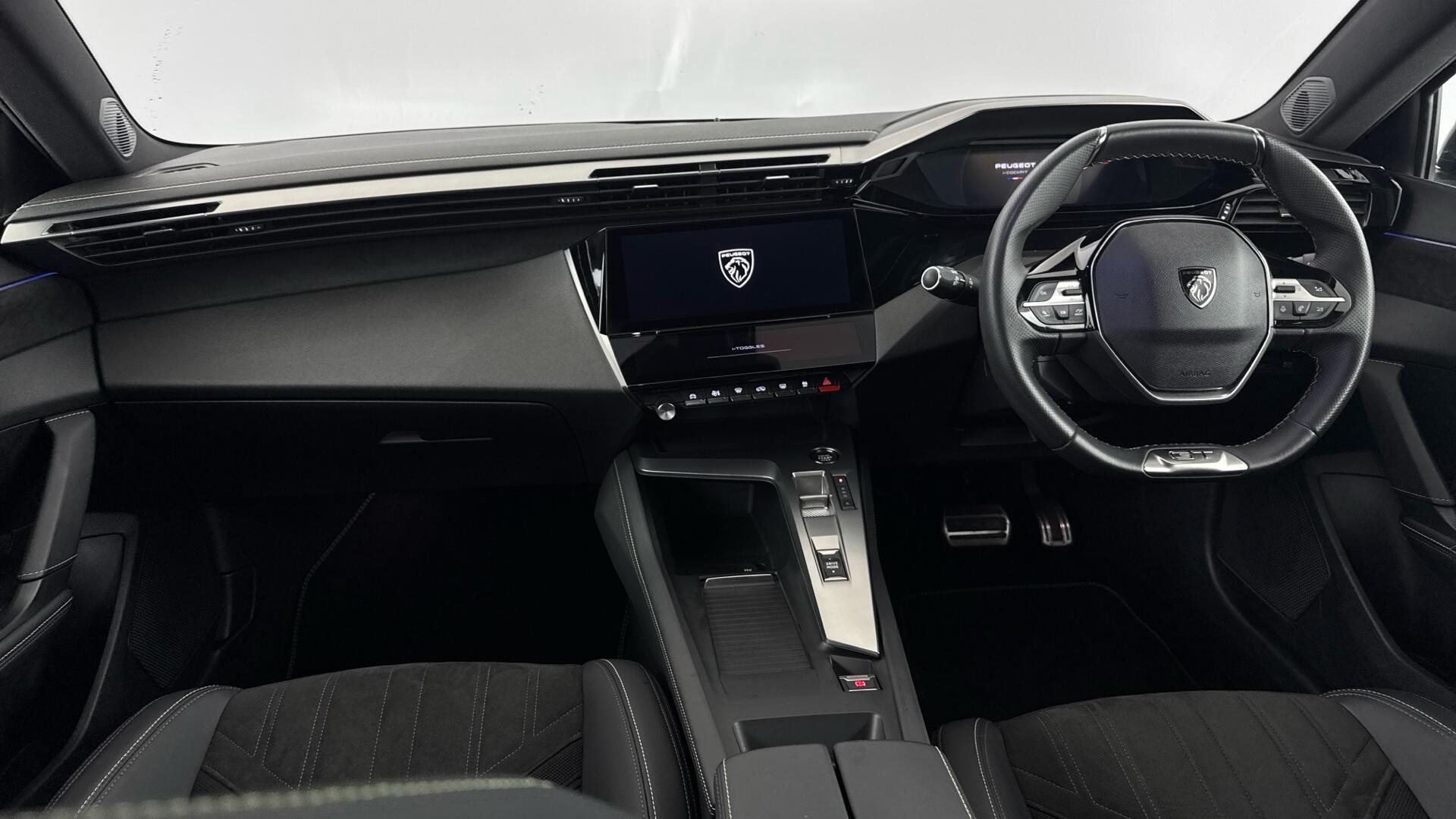 Peugeot 308 view 11