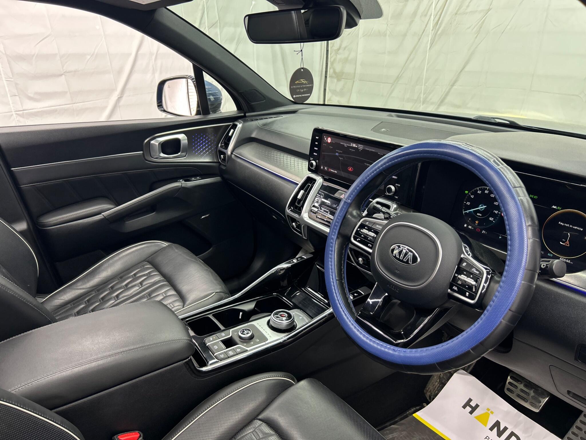 Kia Sorento view 11