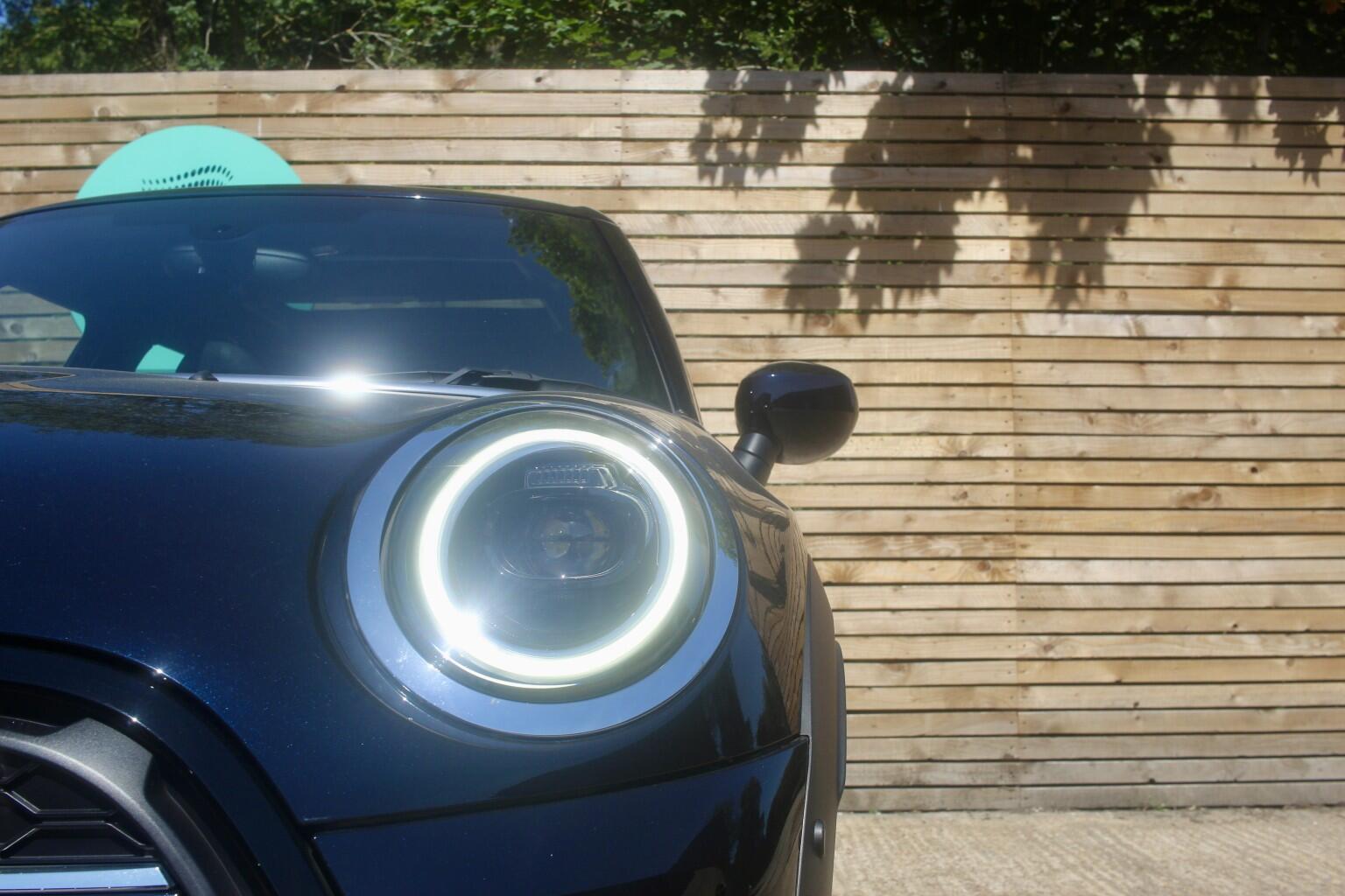 Mini Hatch view 37