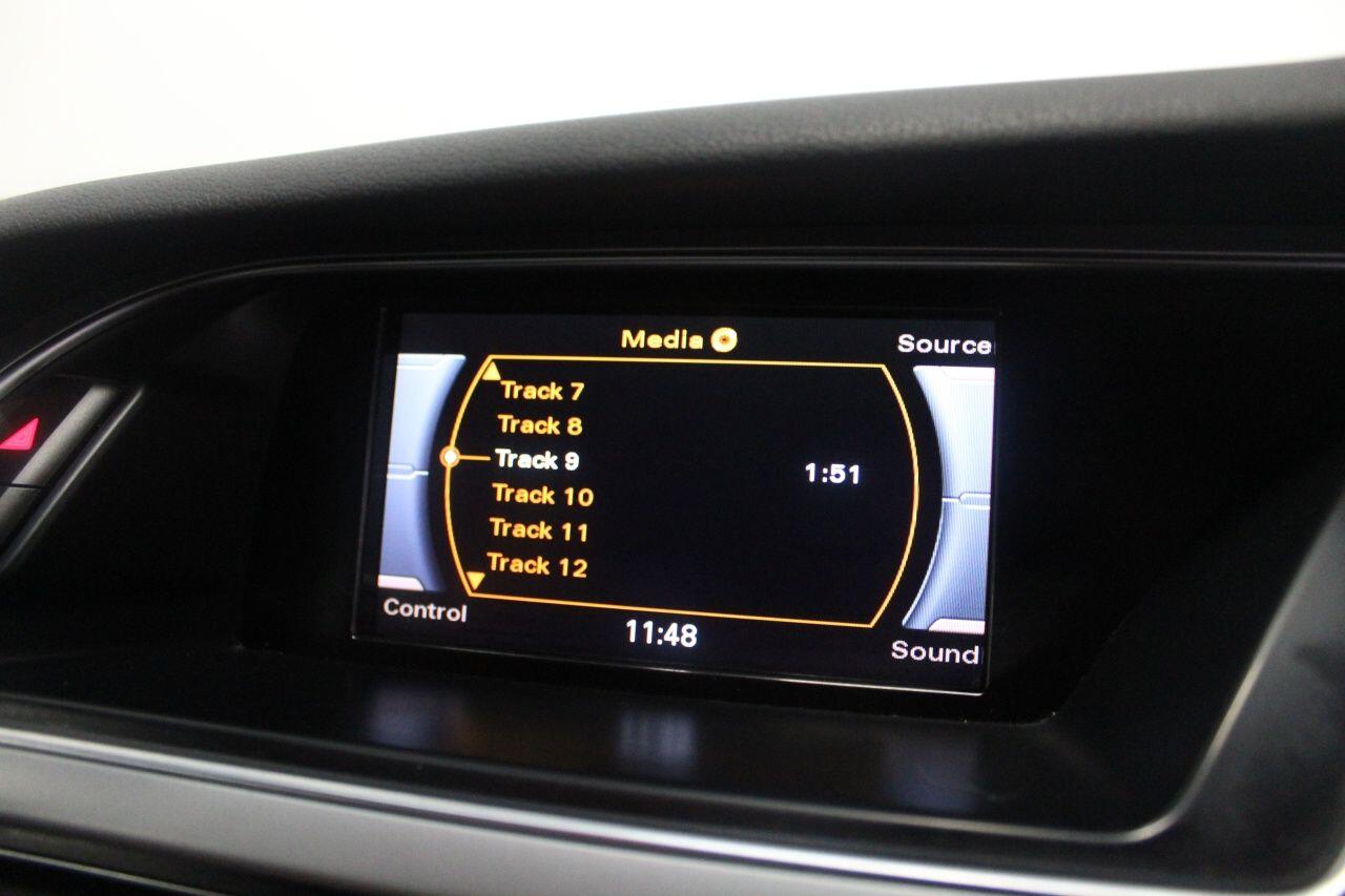 Audi A4 view 34