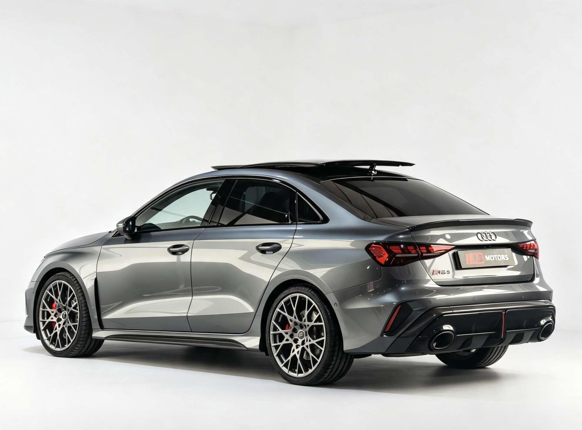 Audi RS3 view 9