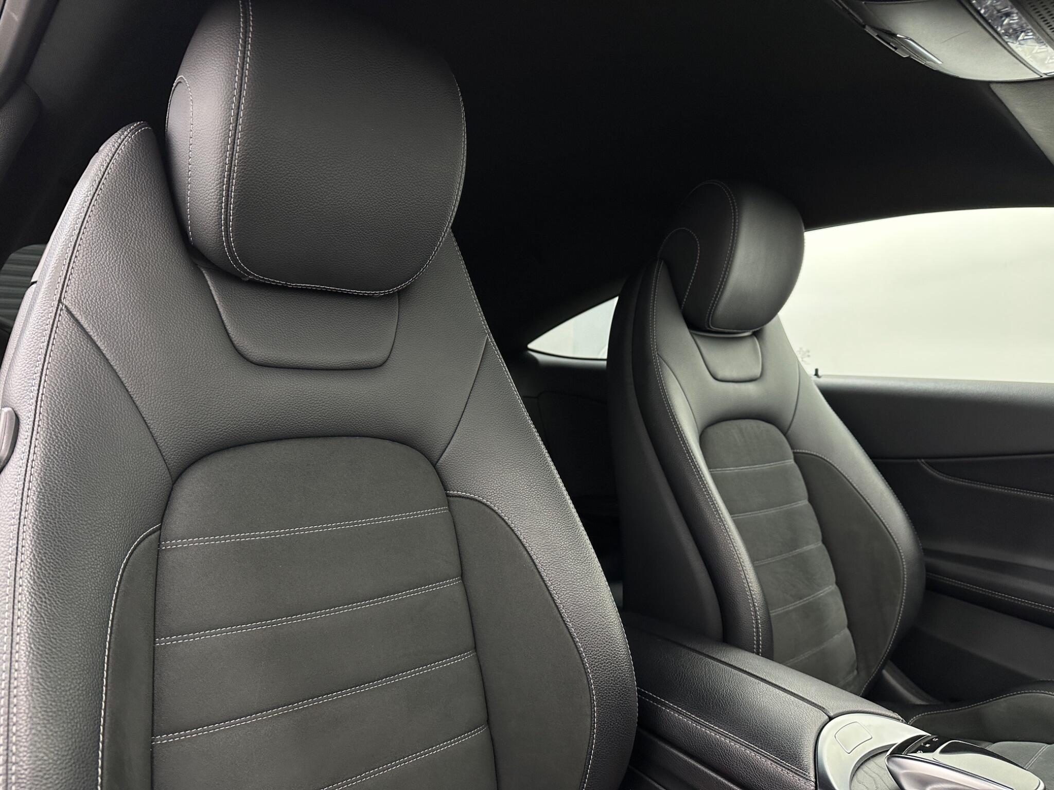 Mercedes-Benz C-Class view 35