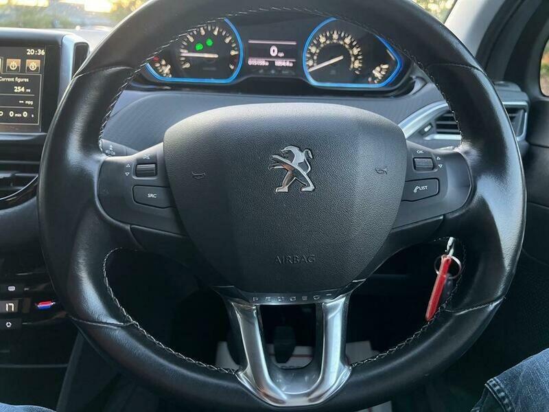 2016 Peugeot 2008 1.2 PureTech Allure Euro 6 (s/s) 5dr • 15,159 miles image 50
