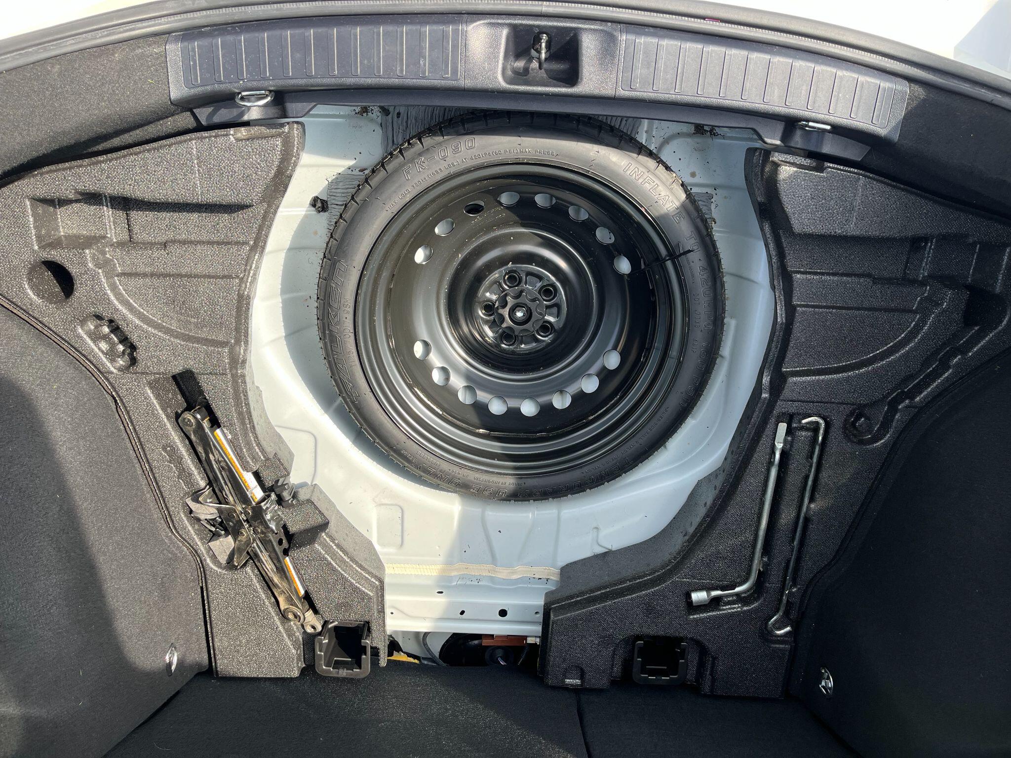 Toyota Prius view 42