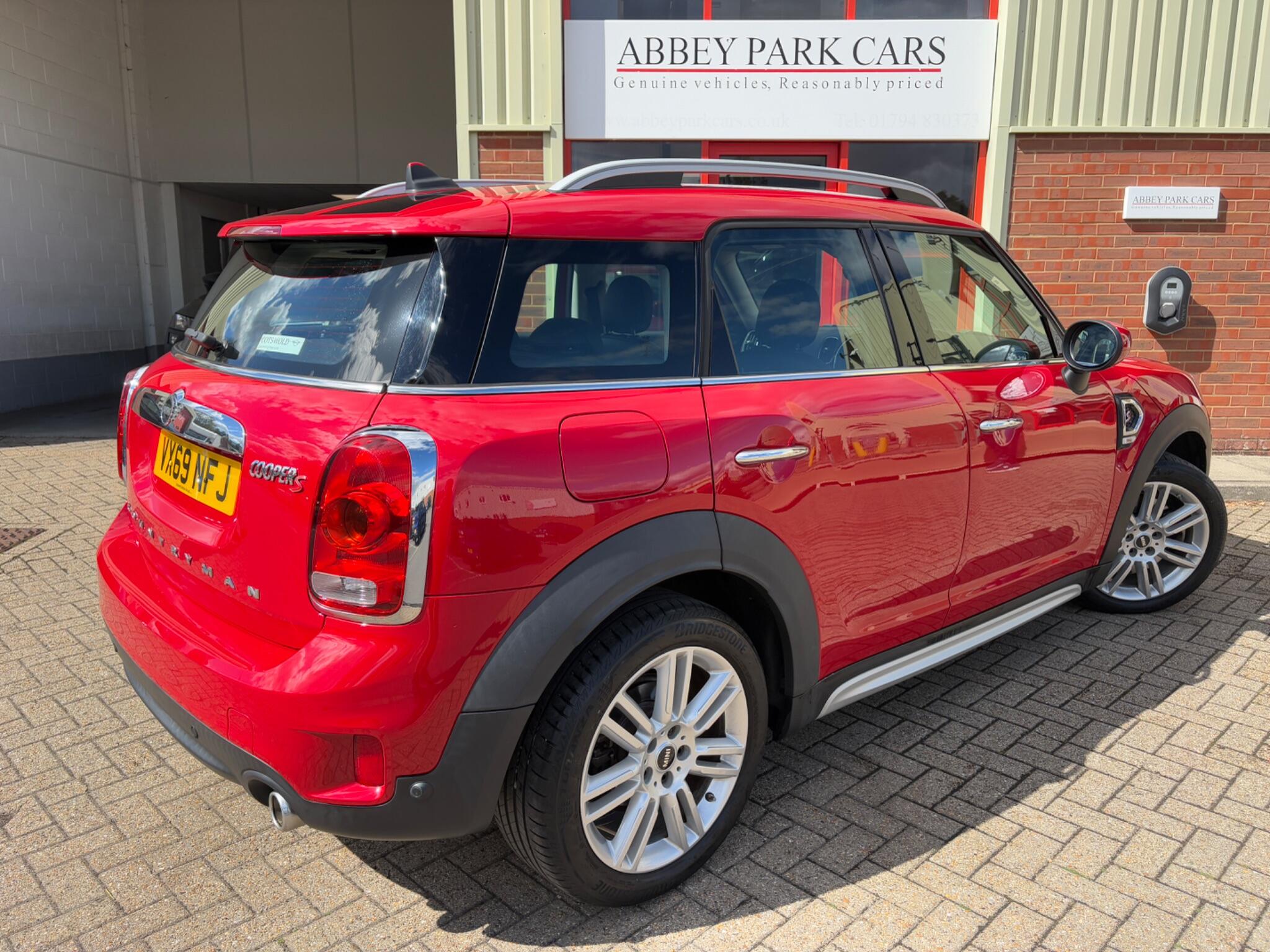 Mini Countryman view 3
