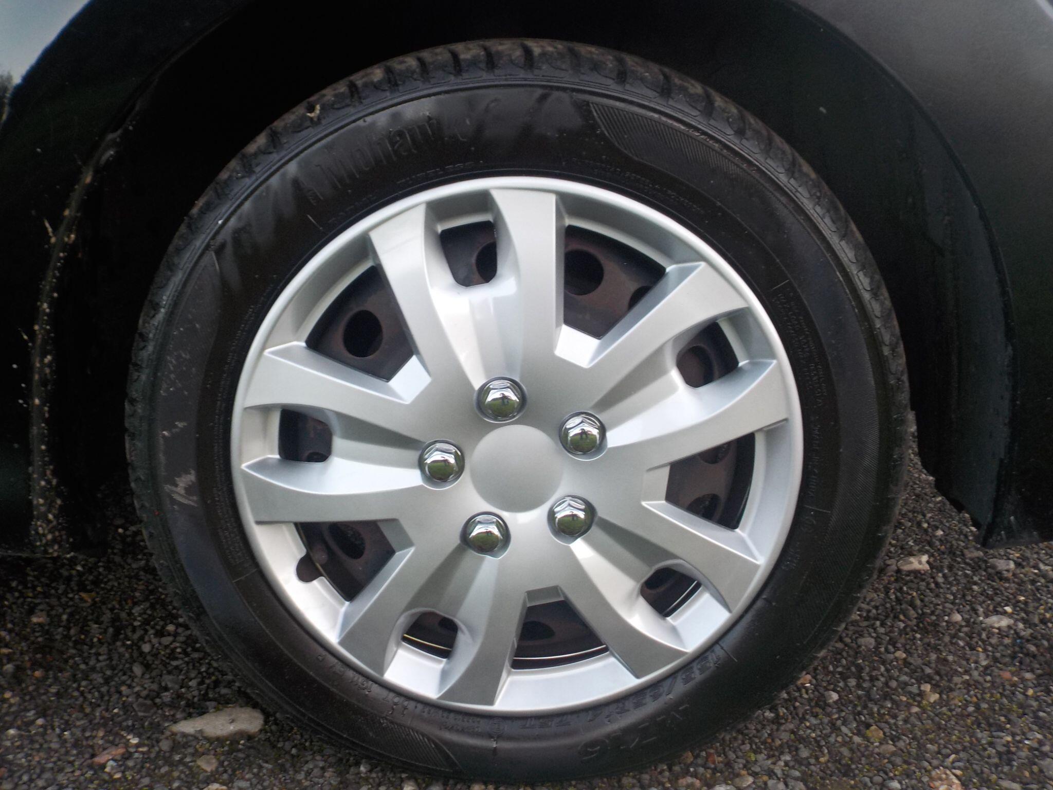 Toyota AYGO 1.0 VVT-i Move Euro 5 5dr