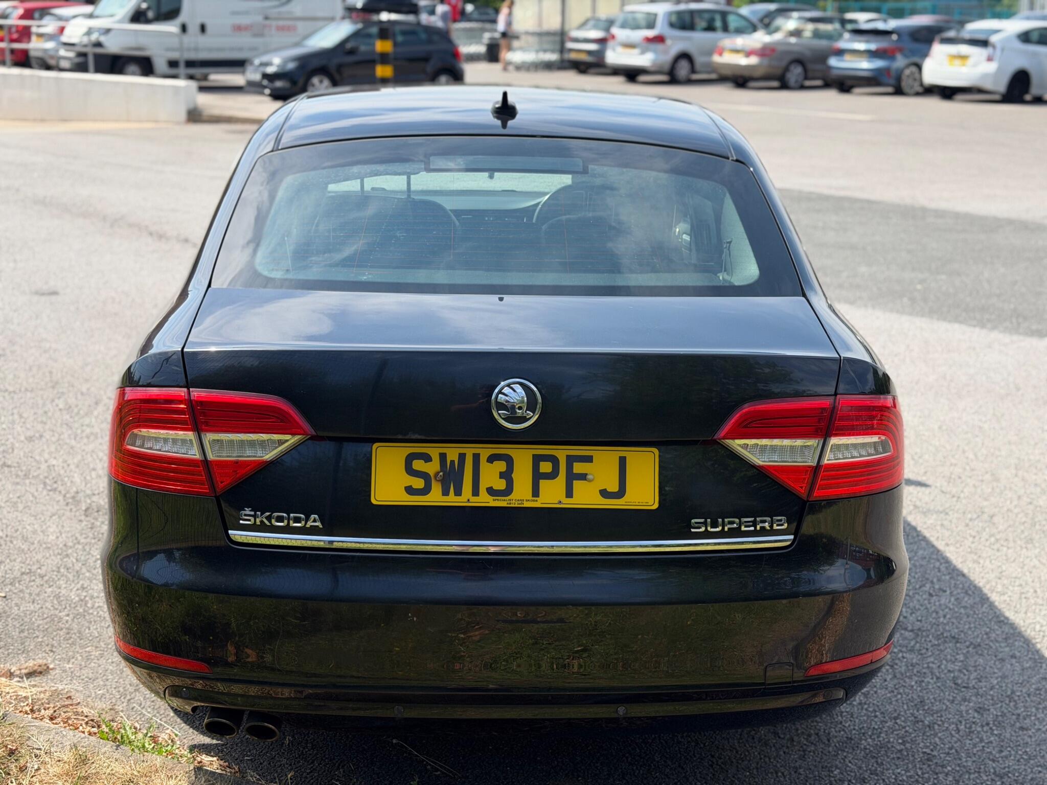 Skoda Superb view 6