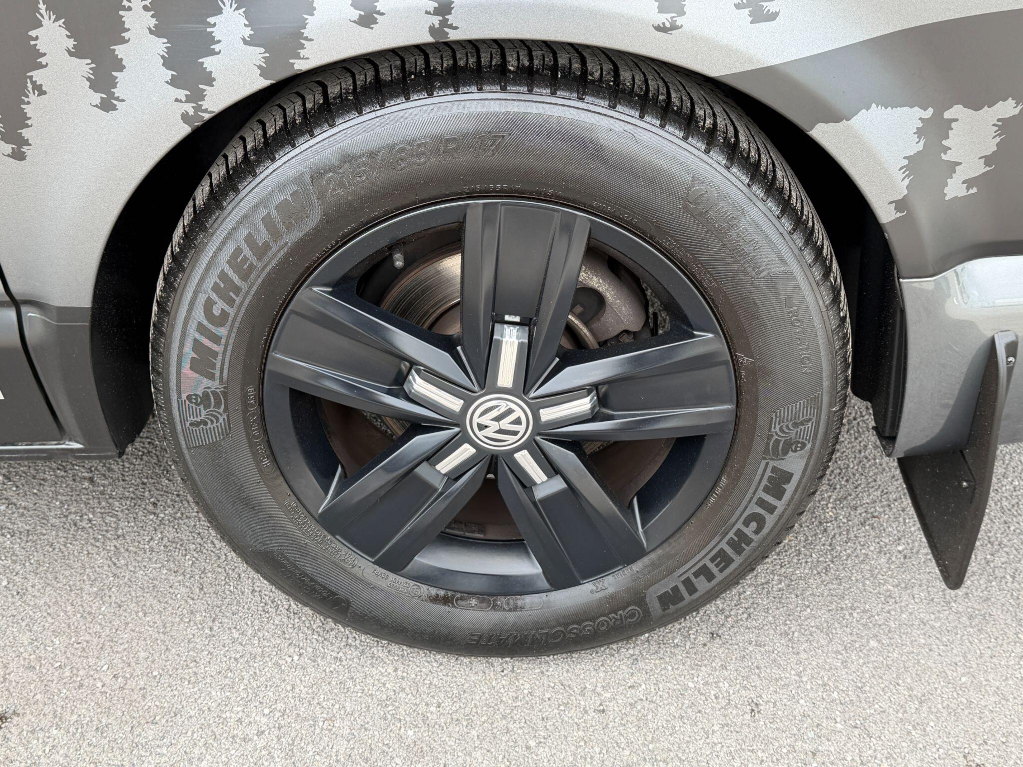 Volkswagen Transporter view 32