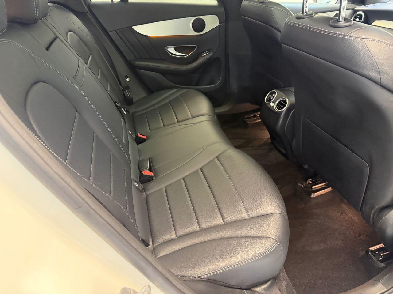 Mercedes-Benz GLC view 53