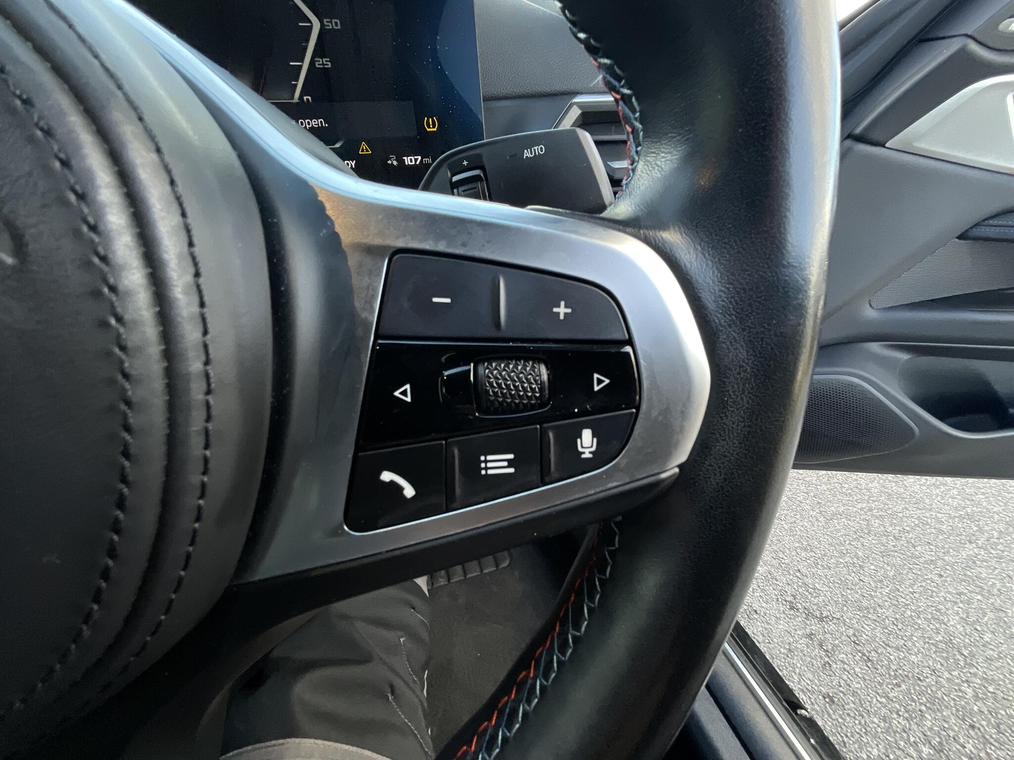 BMW i4 view 22