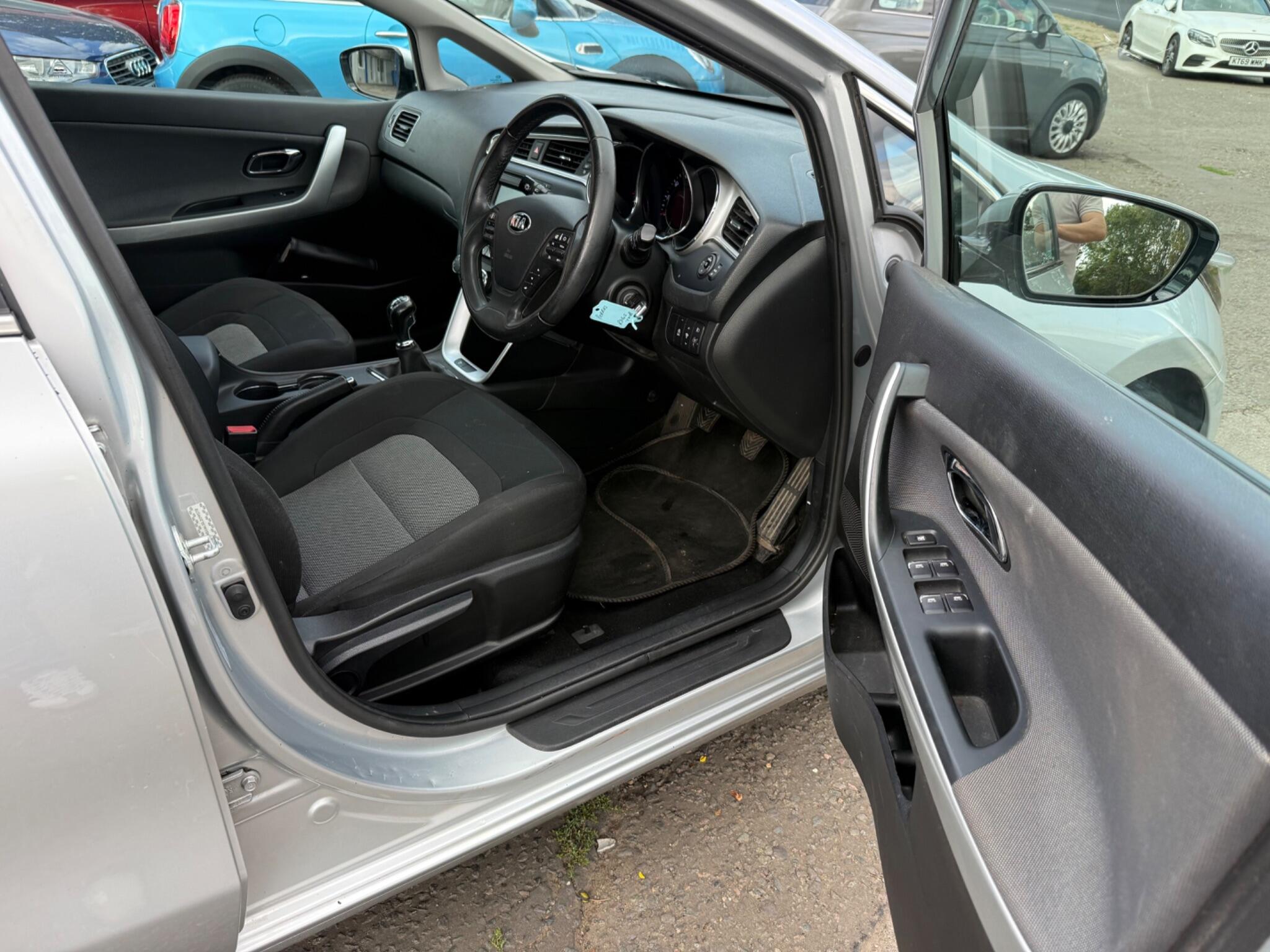 Kia Ceed view 26