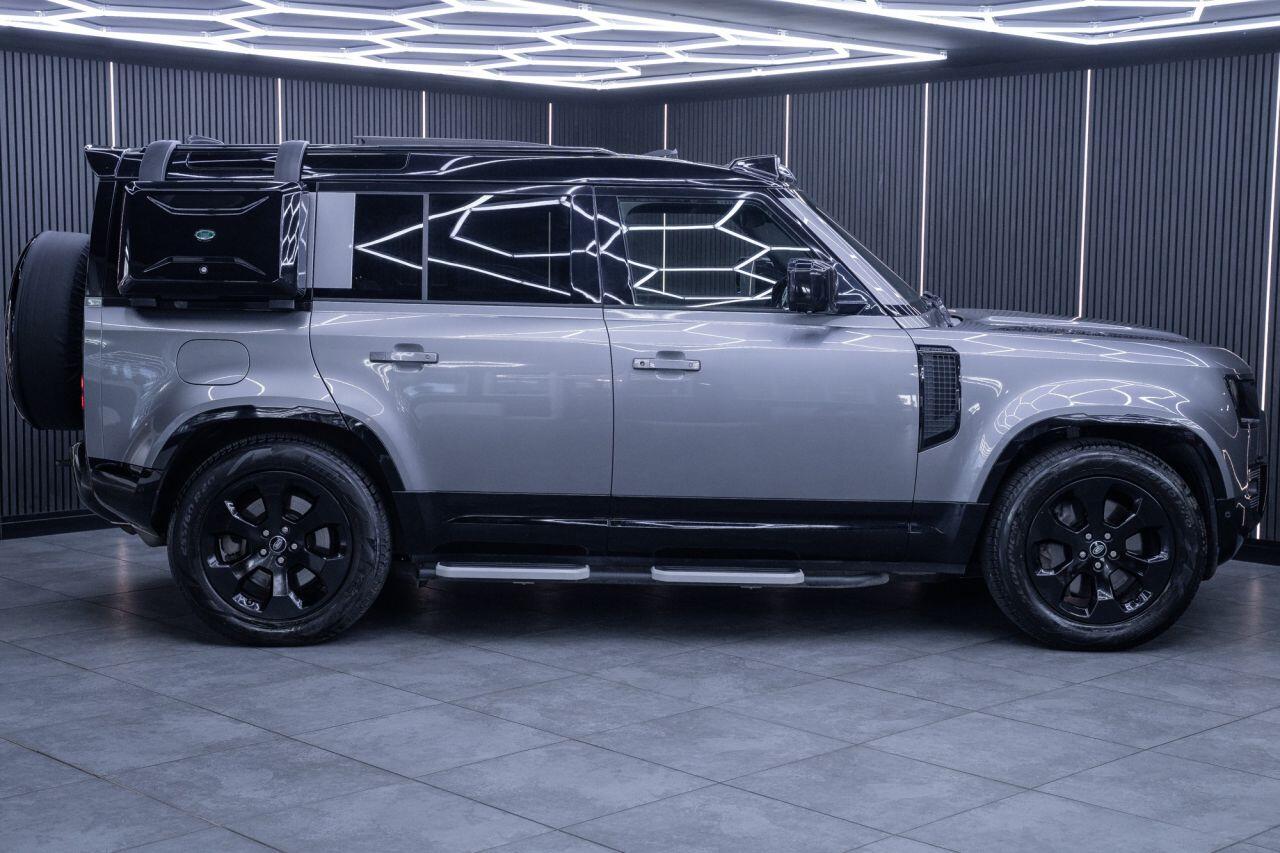 Land Rover Defender view 16