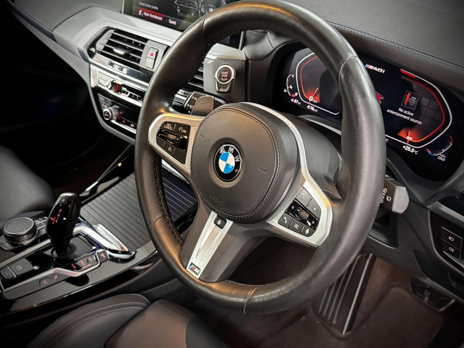 BMW X3 view 32