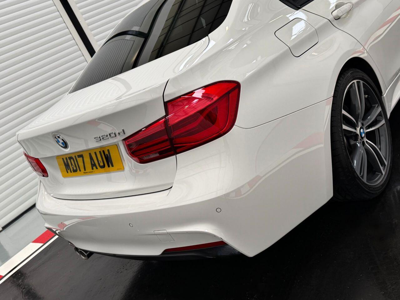 BMW 3 Series view 5