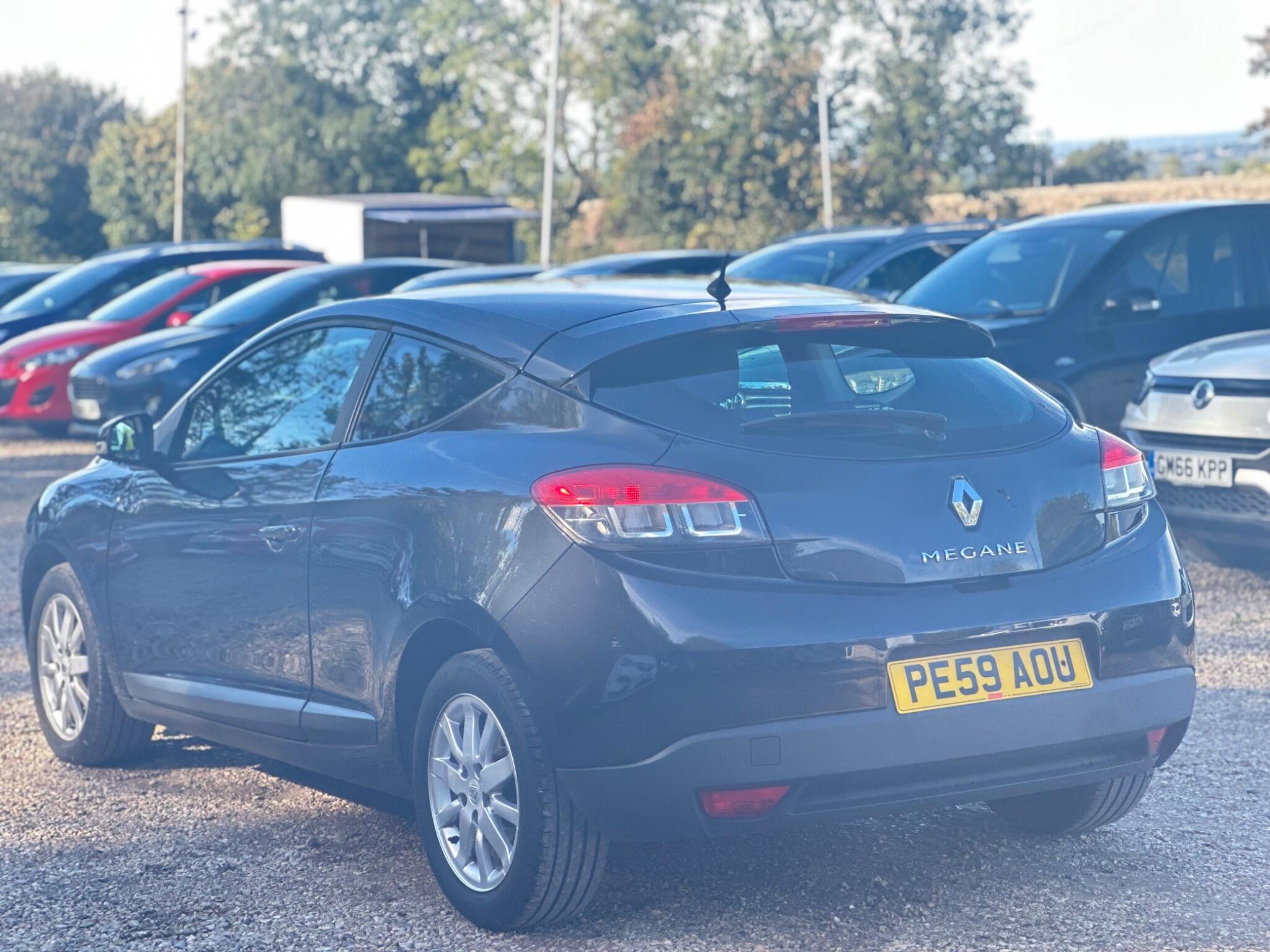 Renault Megane view 9
