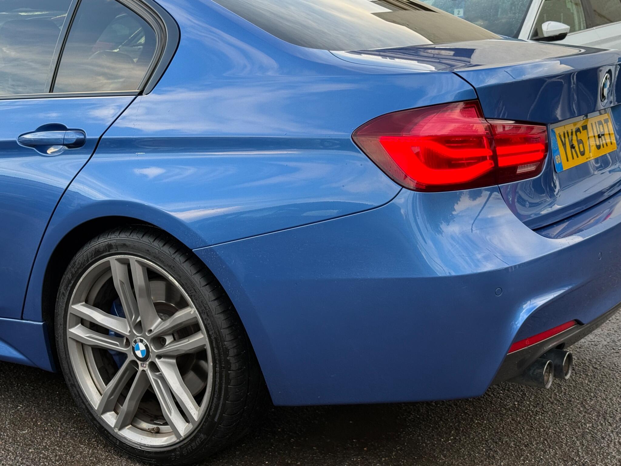 BMW 3 Series - Image 24