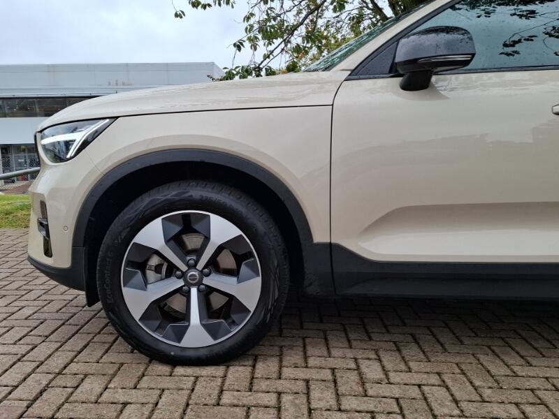 Volvo XC40 view 18