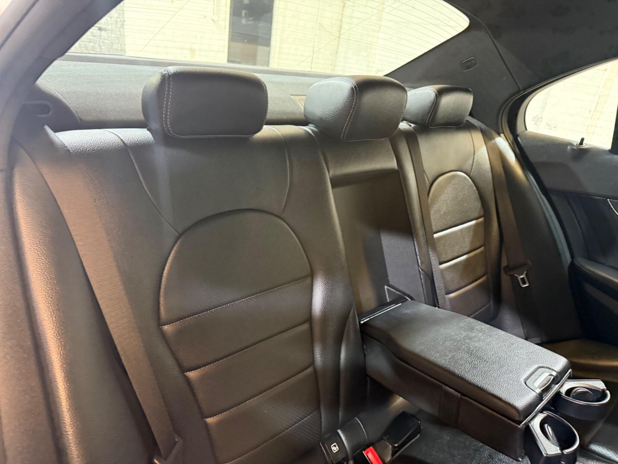 Mercedes-Benz C-Class view 22