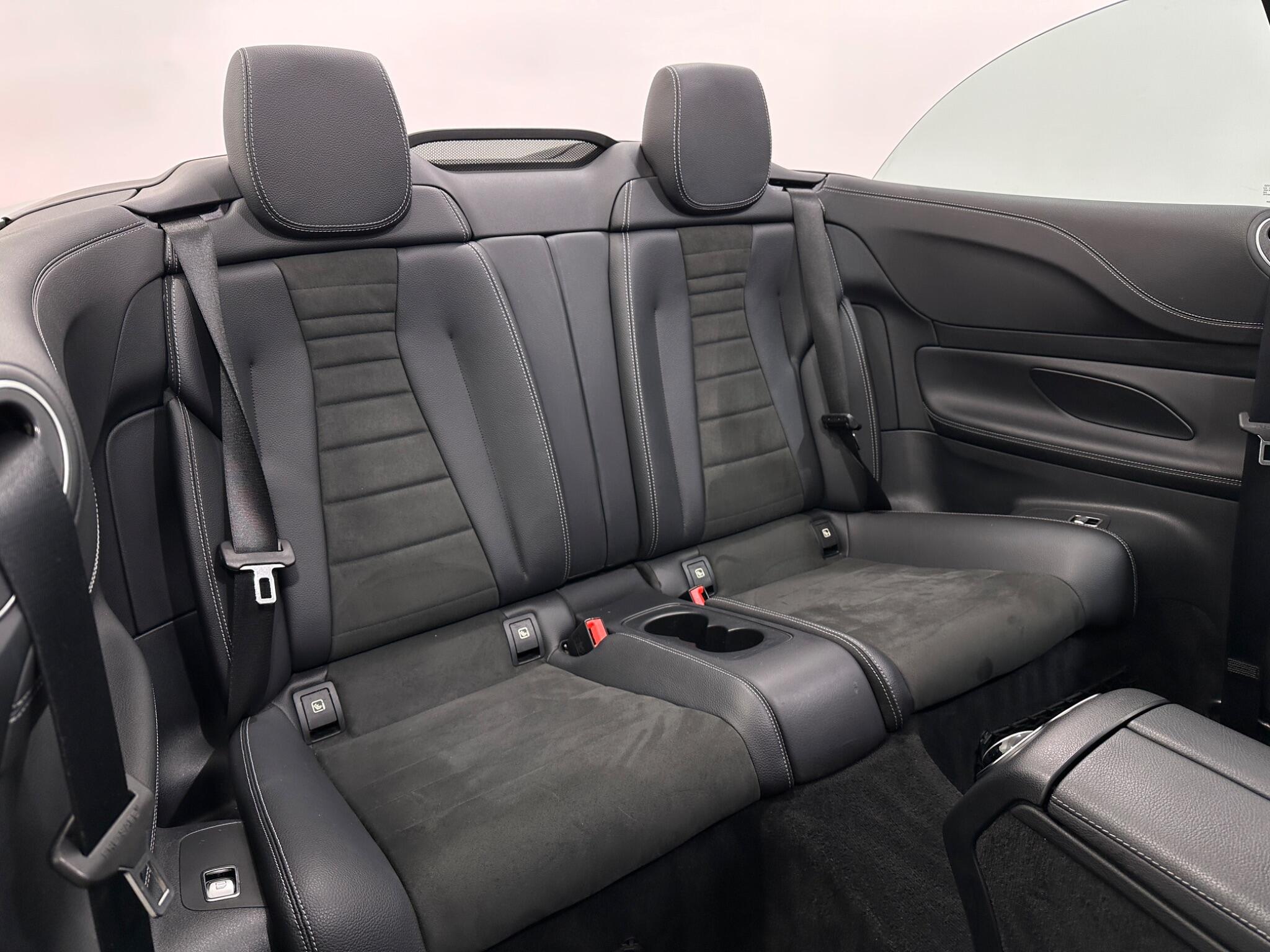 Mercedes-Benz E-Class view 40