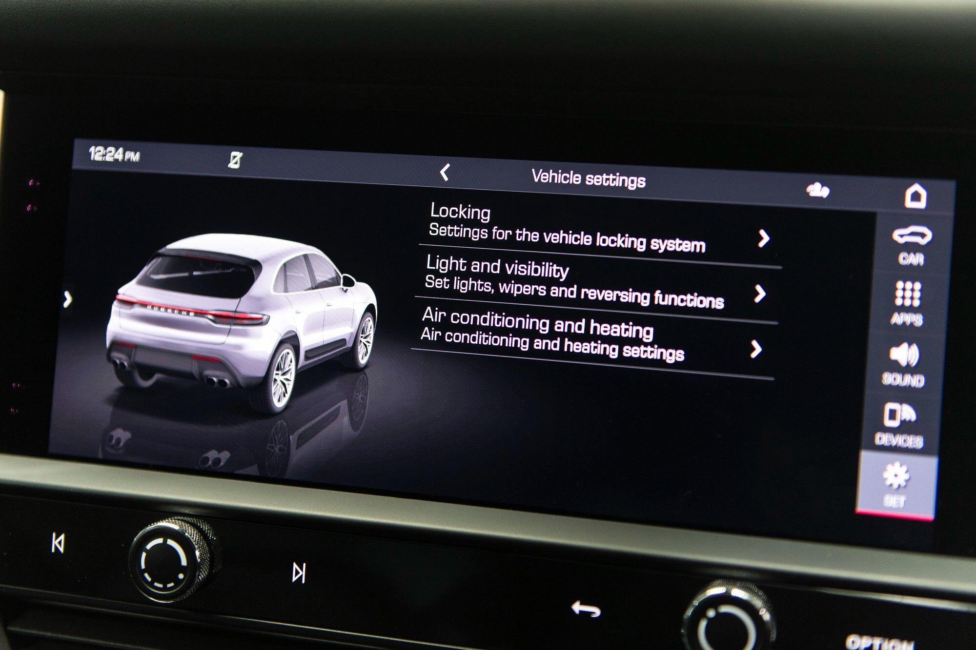Porsche Macan view 31