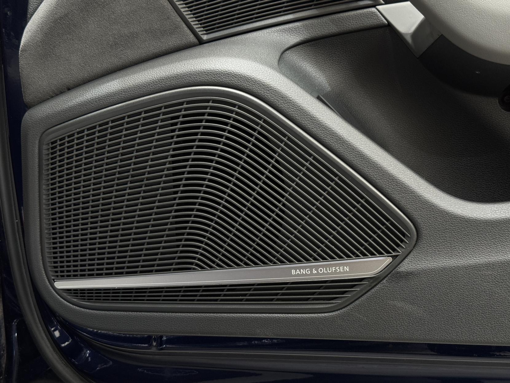 Audi S5 view 26