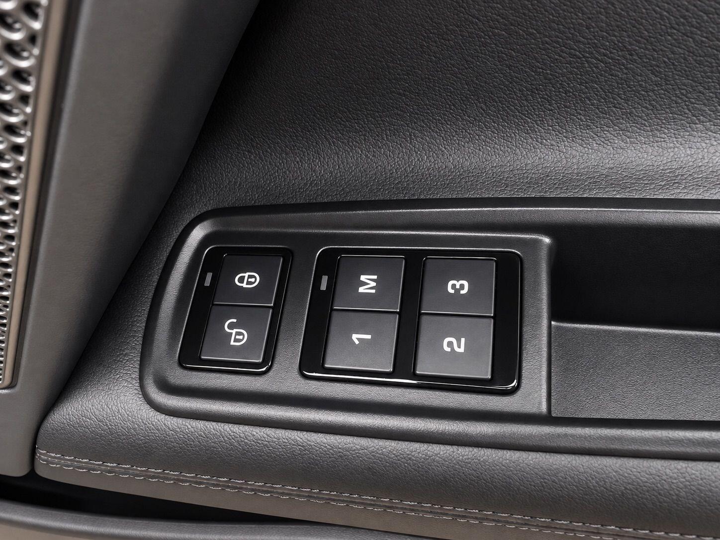 Jaguar Xe view 19
