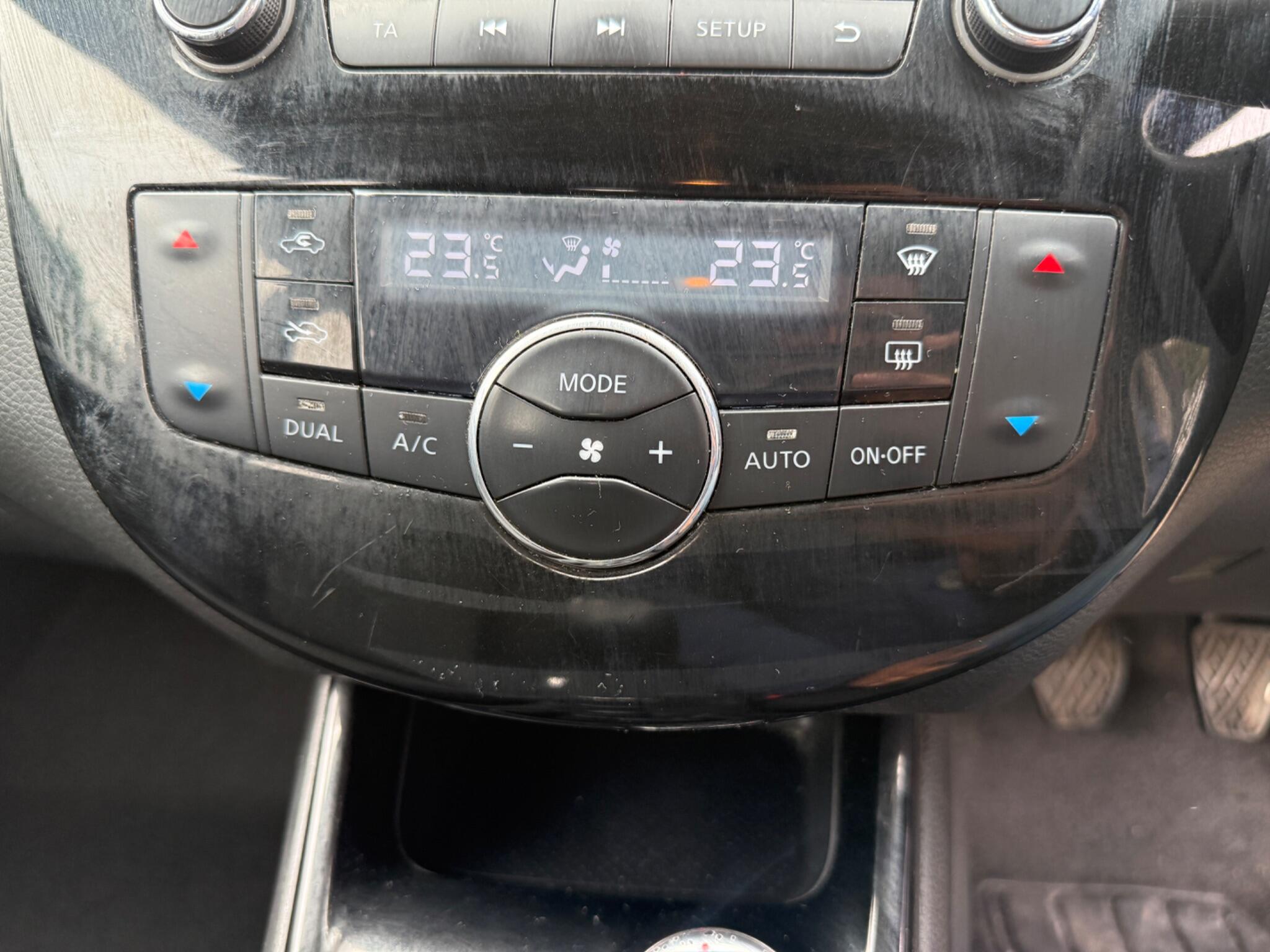 2018 Nissan Pulsar image 19