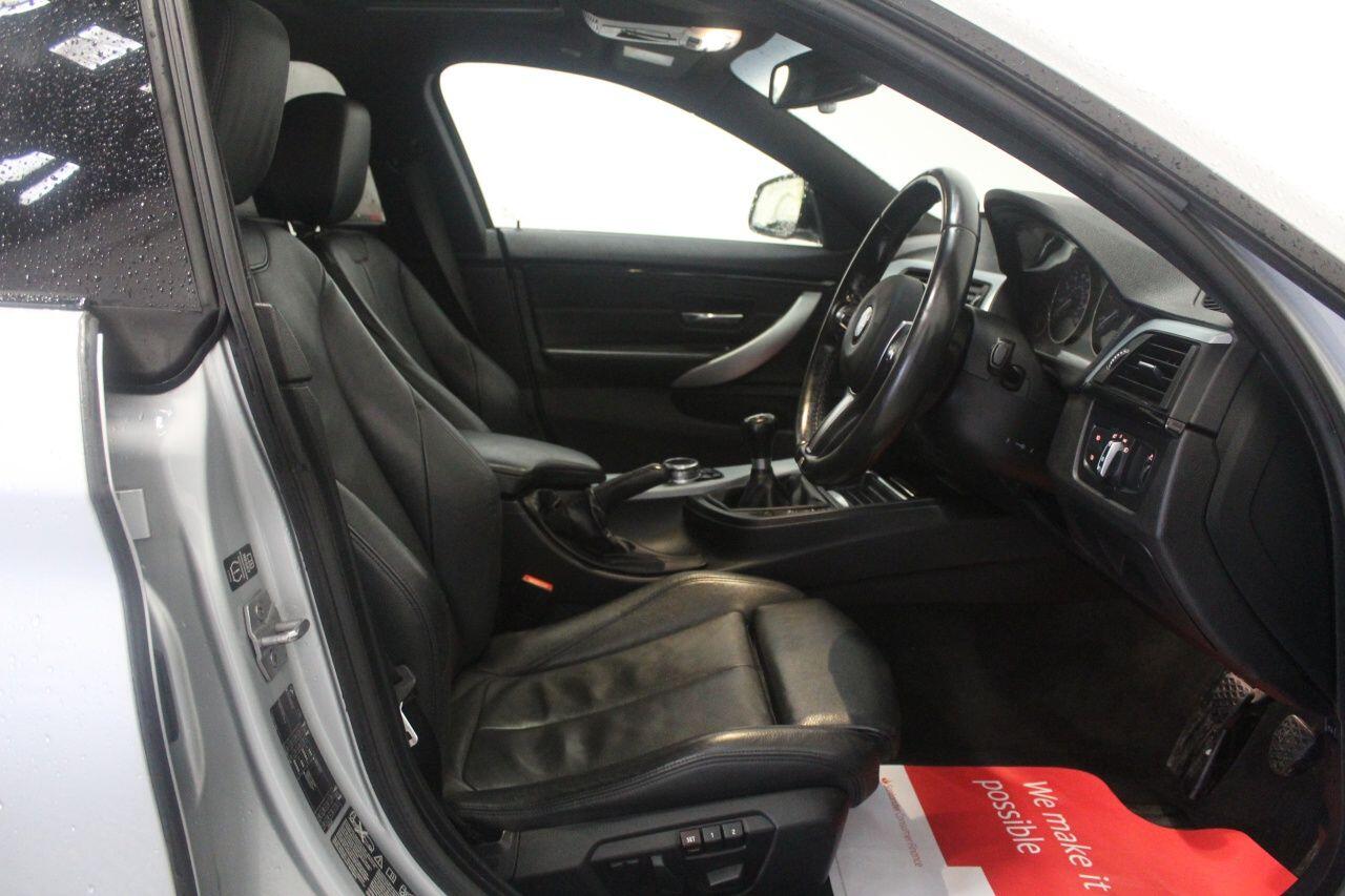 BMW 4 Series view 33