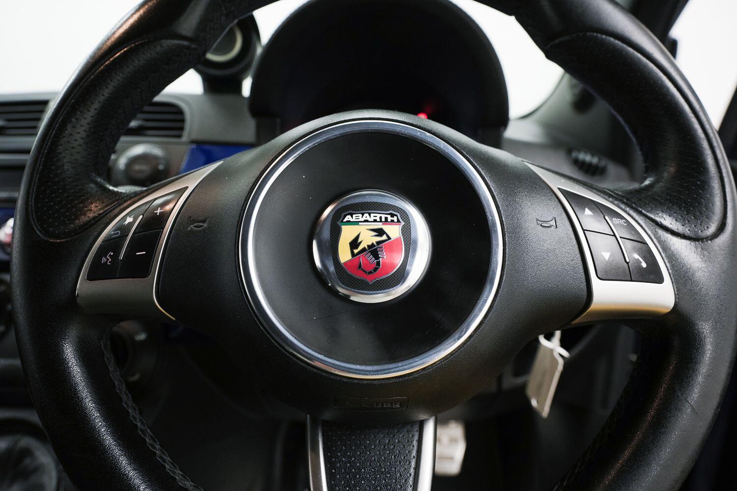 Abarth 595 view 20