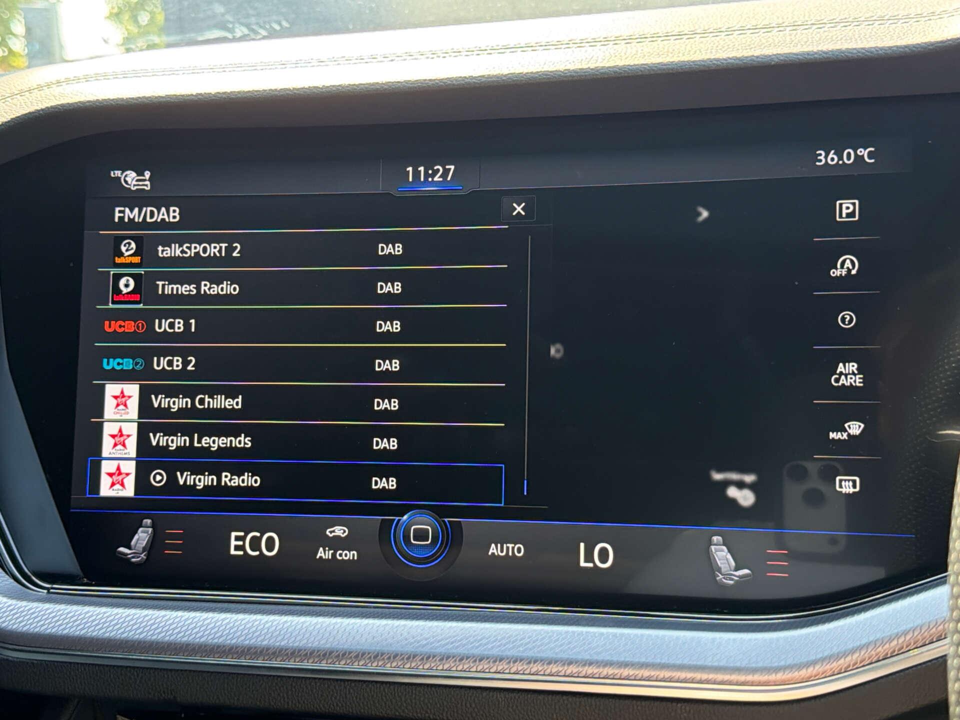 Volkswagen Touareg view 19
