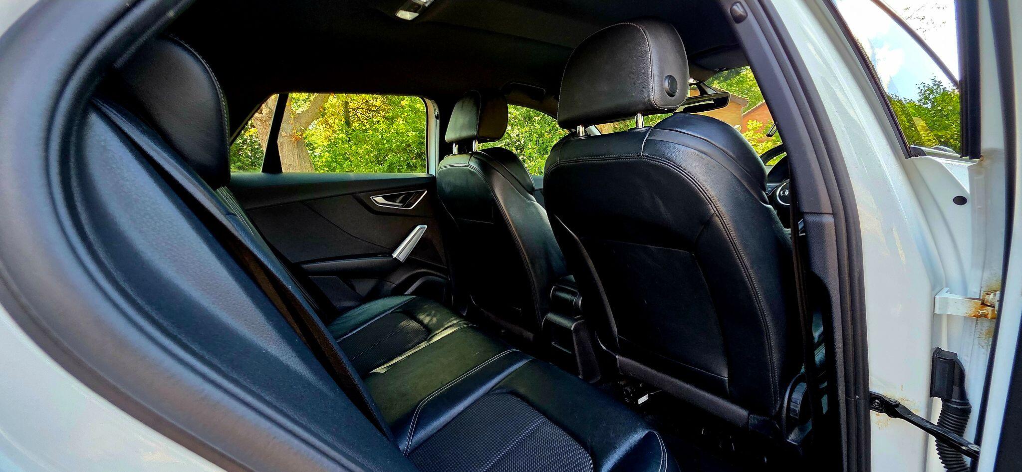 Audi Q2 view 31