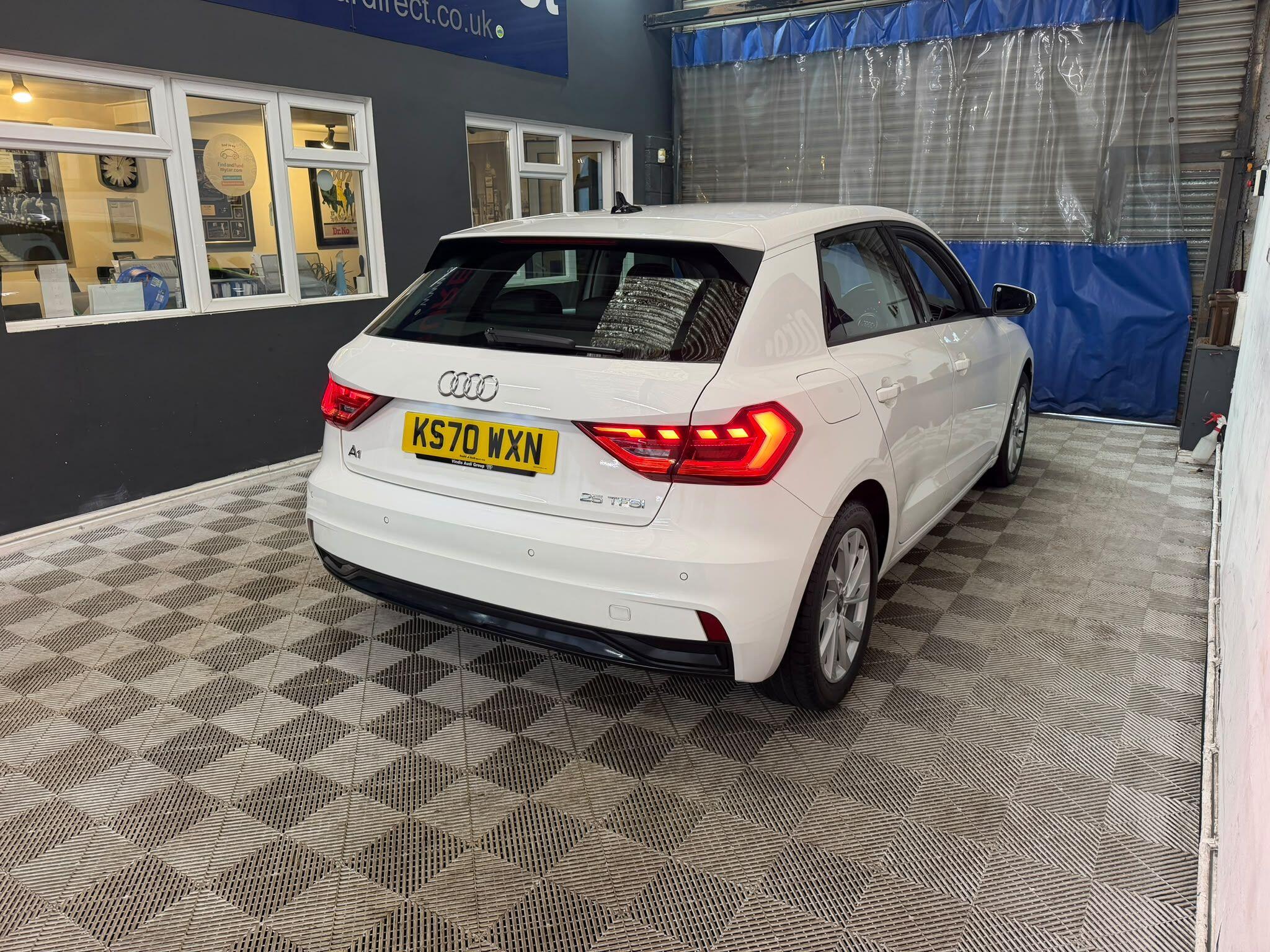 Audi A1 view 3