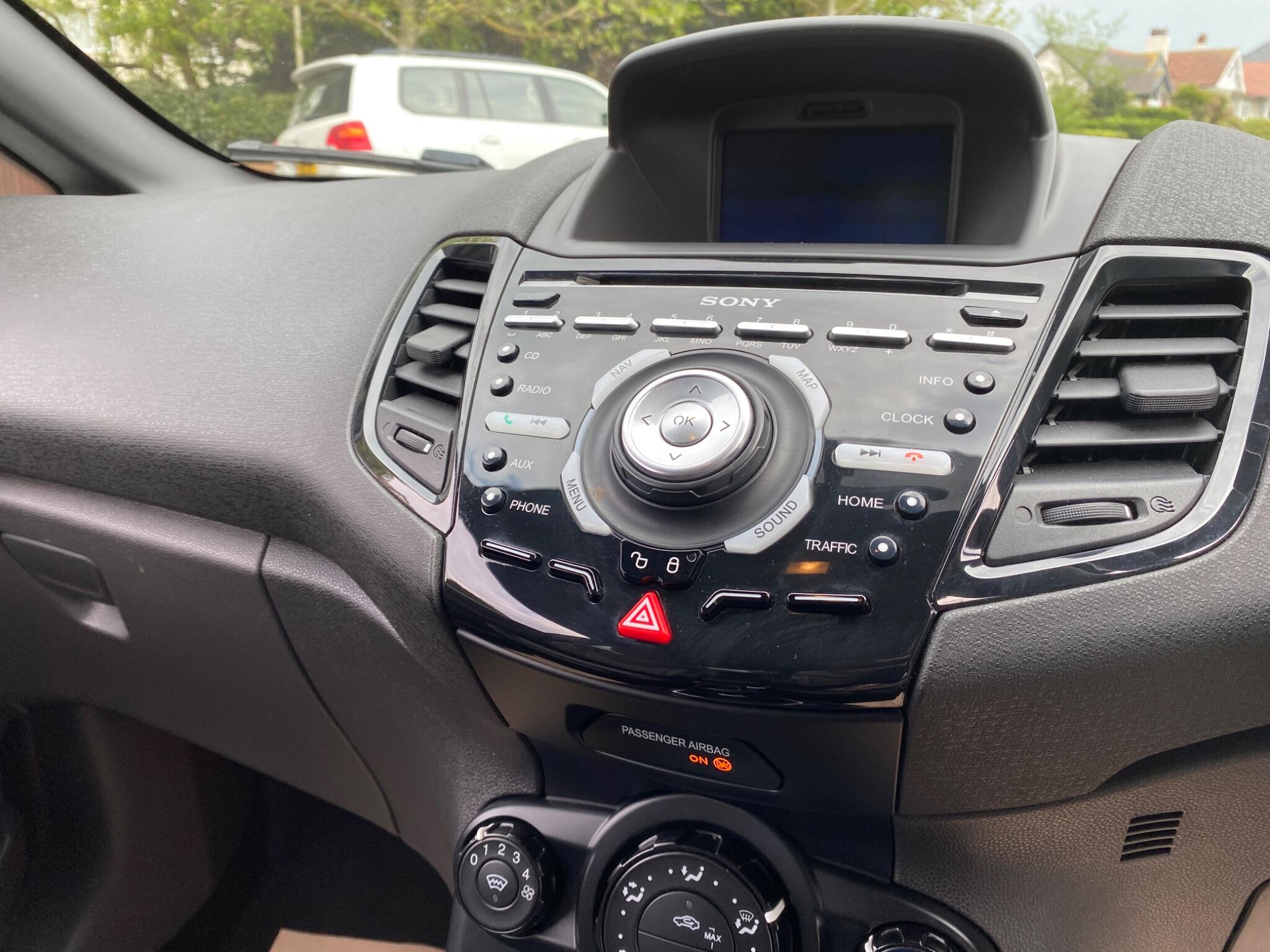 Ford Fiesta 1.6T EcoBoost ST-2 Euro 6 3dr