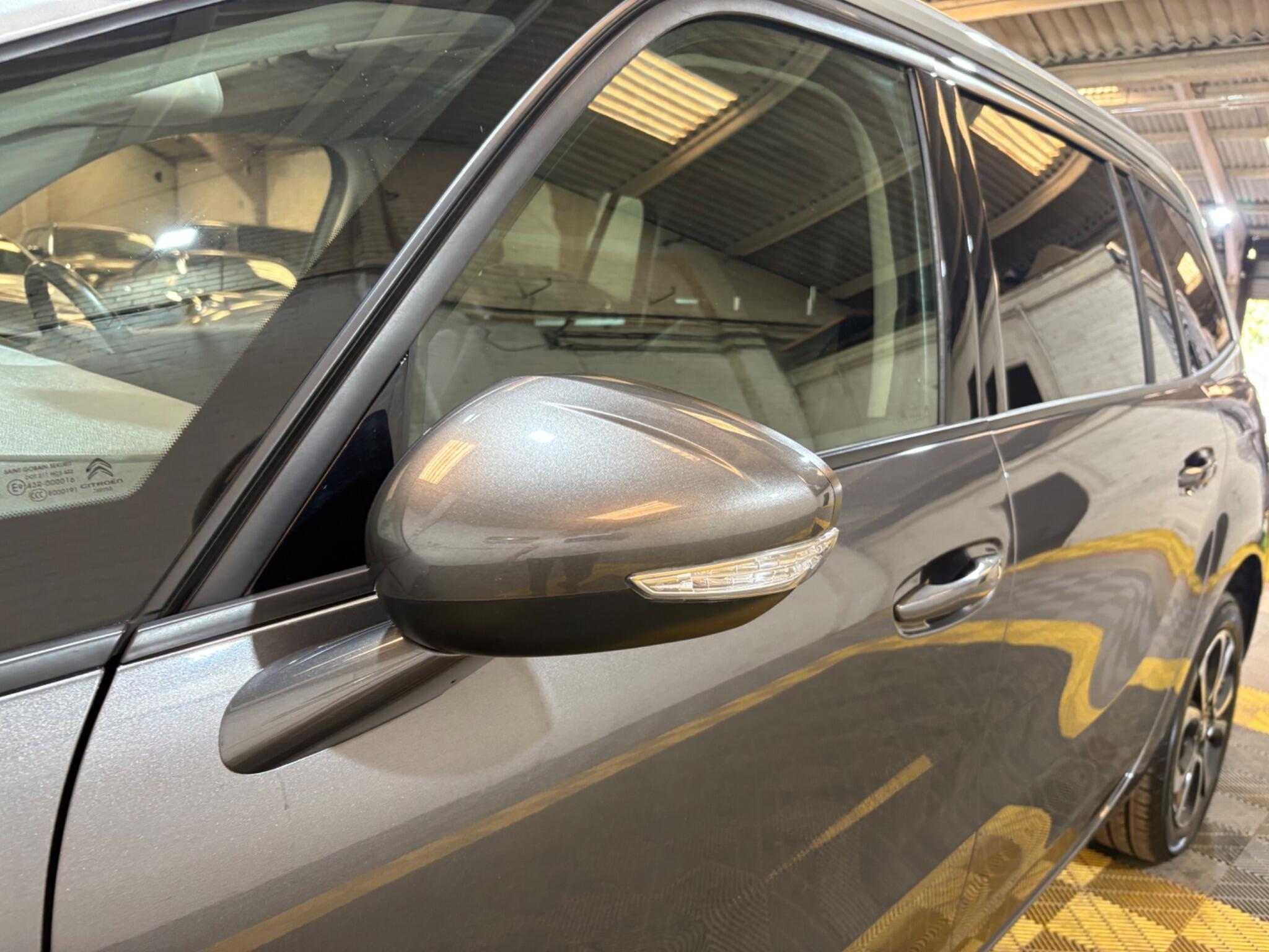 Citroen Grand C4 Spacetourer view 50