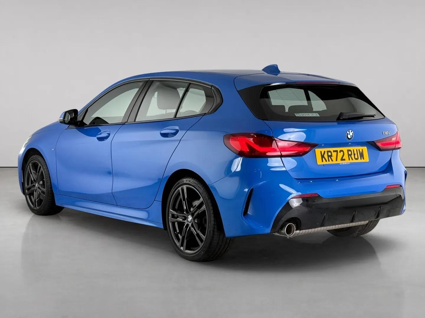BMW 1 Series view 8