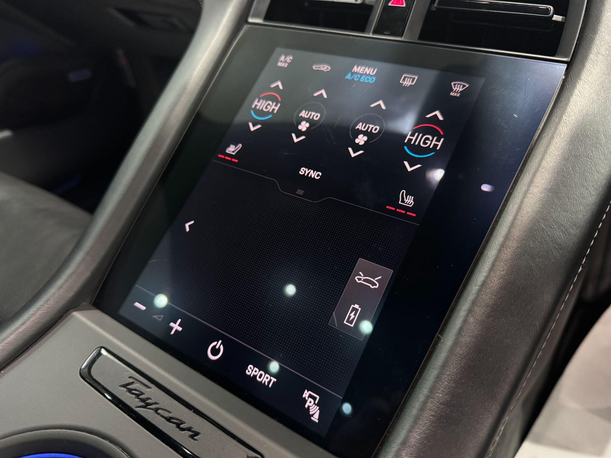 Porsche Taycan view 35
