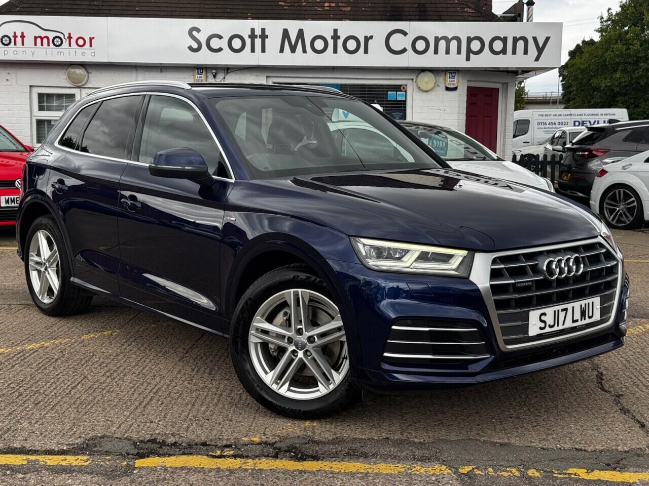 Audi Q5 main image