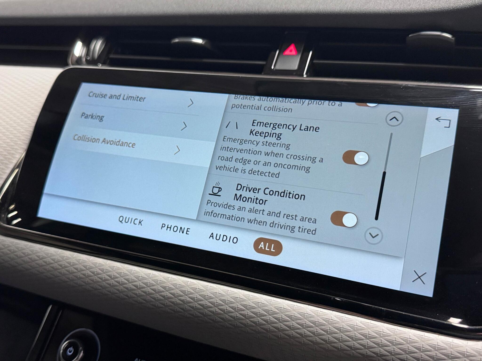 Land Rover Range Rover Evoque view 50